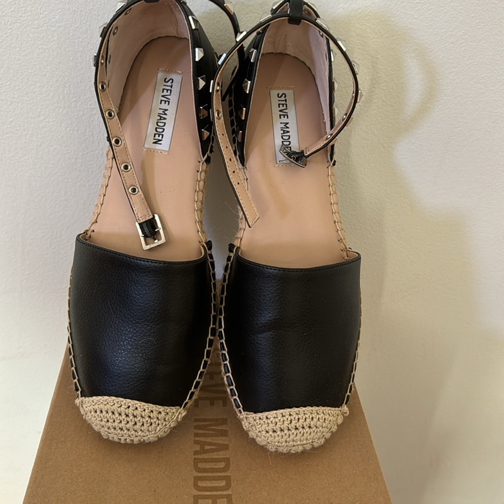 Espadrilles shoe. Alissa Black w/removable strap. - Picture 2 of 3